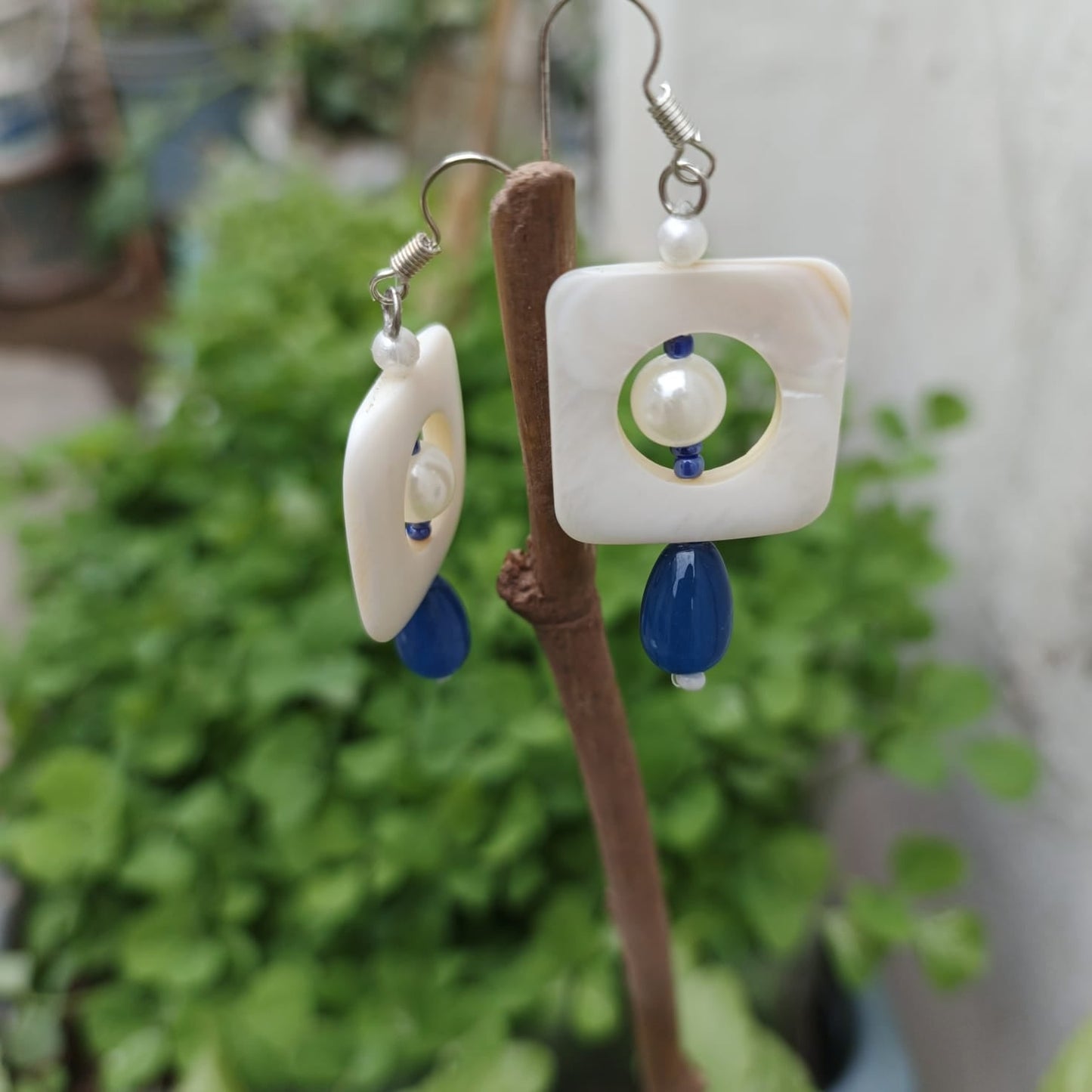 Ocean Square with Indigo Pearl Drop