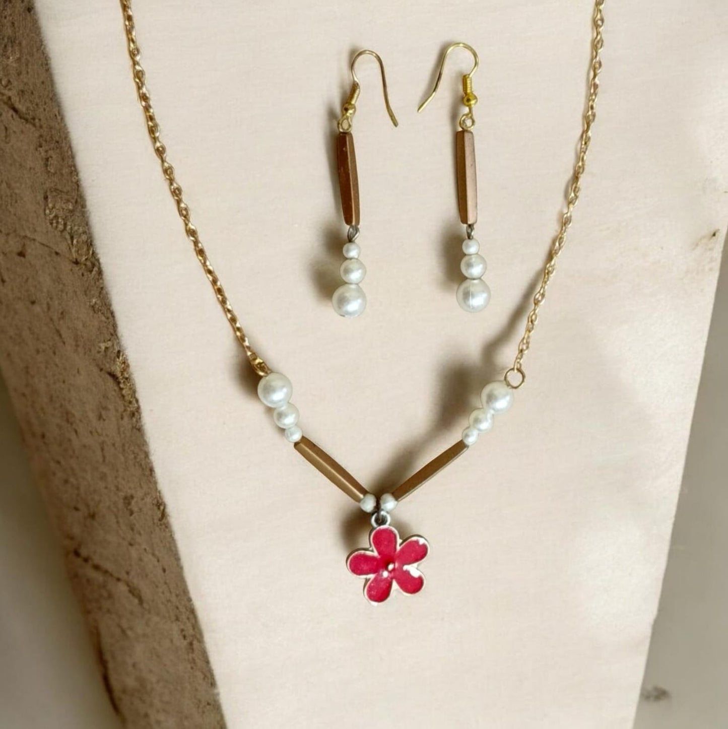 Red Poppy & Pearl Medley